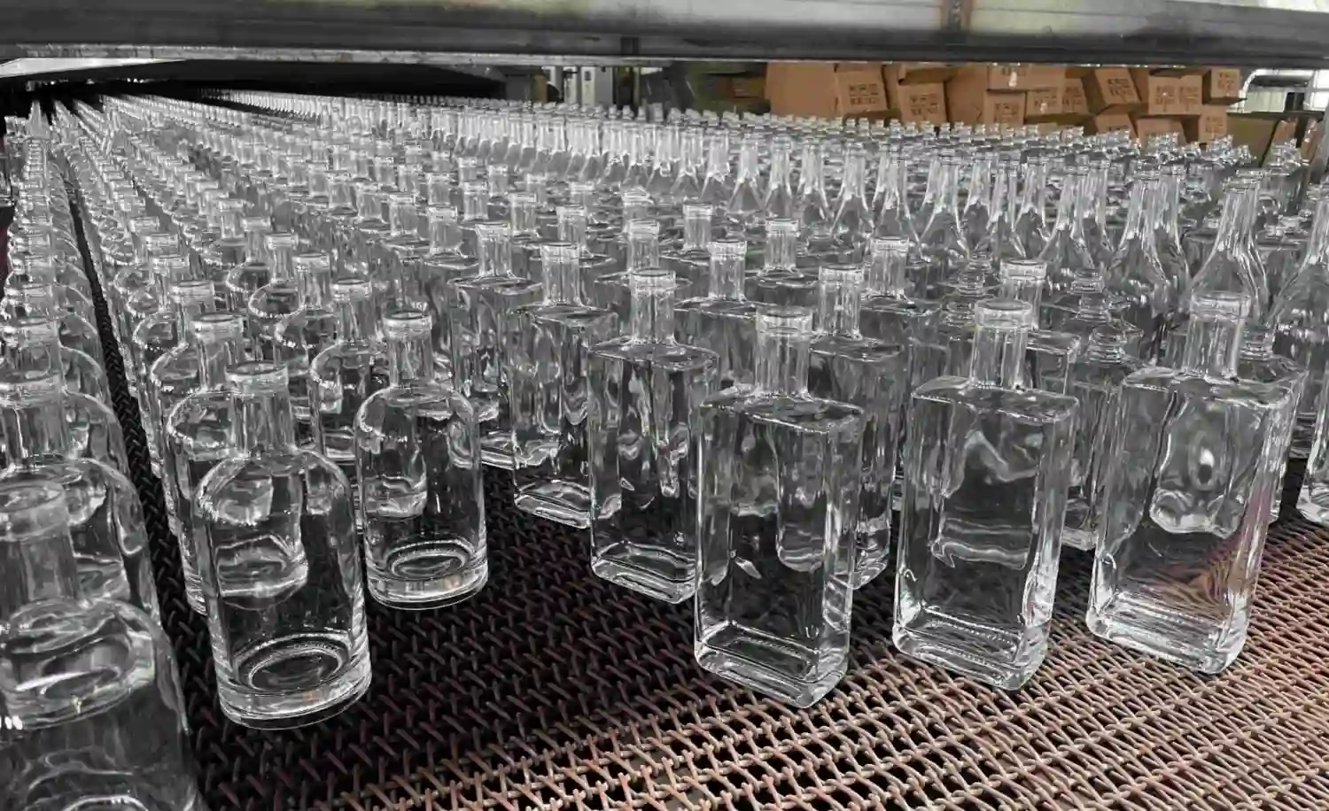 Botellas de Cristal para Licores Premium - Fabricante con Experiencia