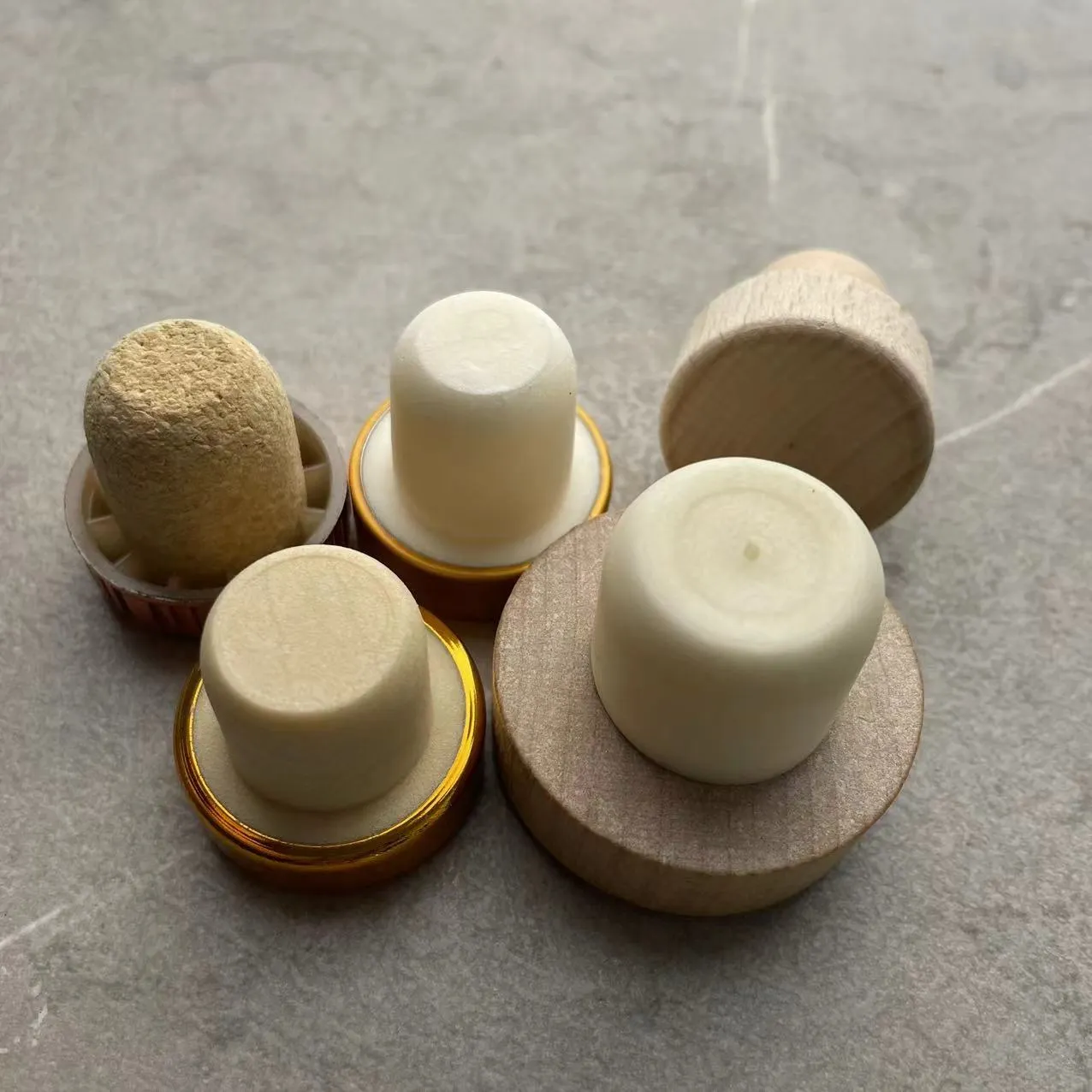 Corchos de madera